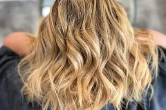 wavy hair